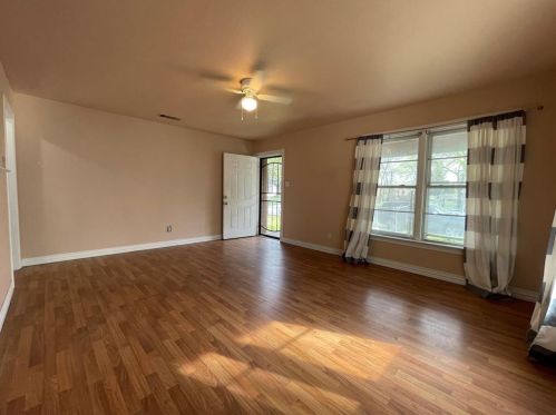 2537 Quentin Ct, Fort Worth TX  76106-6530 exterior