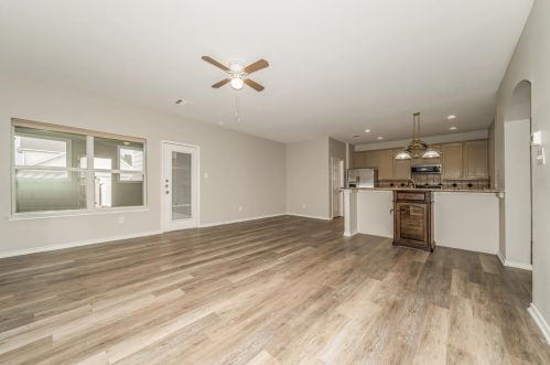 1233 Chattahoochee Dr, Aubrey, TX 76227-7779