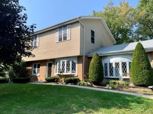 9920 82nd Ave, Palos Hills, IL 60465-1424