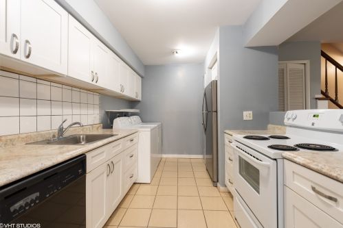 1174 Candlenut Ln, Palatine, IL 60074-1325
