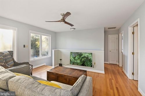 5070 Lerch Dr, Shady Side MD 20764-9650 exterior