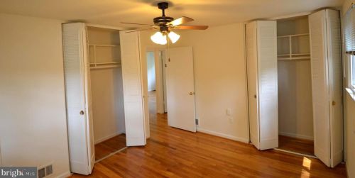 8715 Kenilworth Dr, Springfield VA  22151-1101 exterior