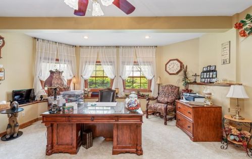 416 Prairieview Pkwy, Pingree Grove IL  60140-9626 exterior
