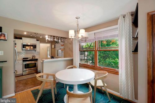 841 Cedar Ave, Tavistock NJ 08033-1011 exterior