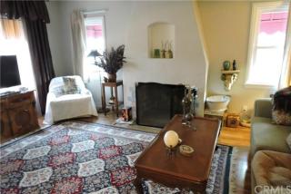 586 Montana St, Pasadena, CA 91103-1330
