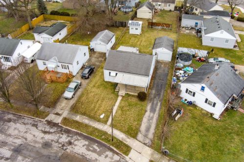 2516 Dellwood Dr, Springfield OH  45505-2531 exterior