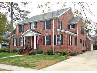 411 Oak Grove Rd, Norfolk VA  23505-4350 exterior