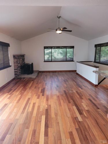 25090 Cobb Dr, Willits, CA 95490-5833