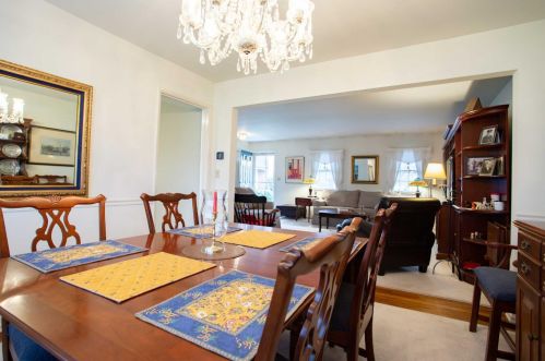 19 Creekwood Sq, Cincinnati OH 45246-3838 exterior