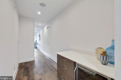 1220 Kater St, Philadelphia PA 19147-2011 exterior