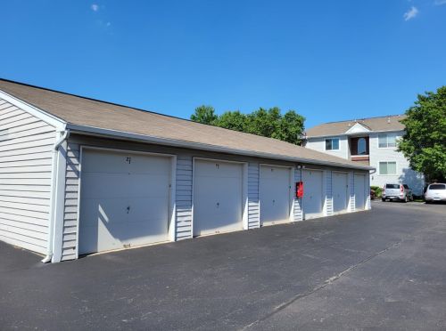 539 Aspen Glen Dr, Cincinnati, OH 45244-1884