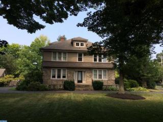 405 Providence Rd, Media, PA 19063-3832
