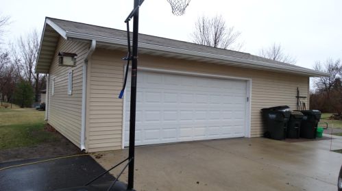 701 Kinkead Dr, Alex, MN 56308-4933