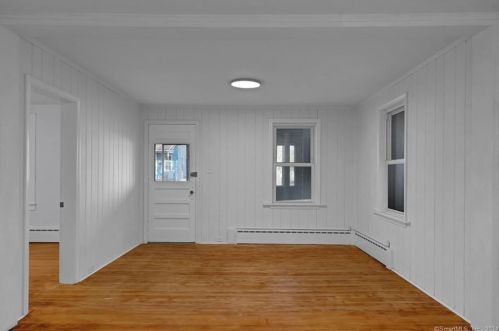 11 Frederick St, Killingly CT  06239-2709 exterior