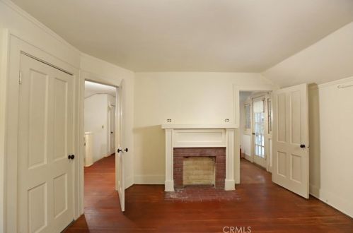 2473 Bywood Dr, Glendale CA  91206-4725 exterior