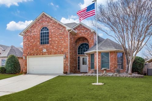 6112 Reddenson Dr, Fort Worth, TX 76132-5048