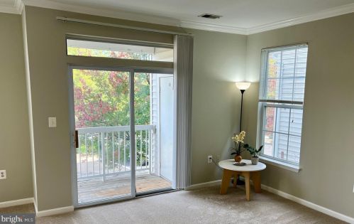 13136 Marcey Creek Rd, Herndon VA  20171-4820 exterior