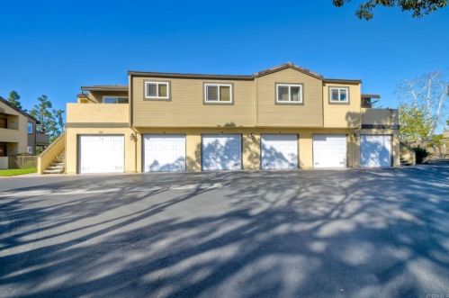 5005 Los Morros Way, Oceanside, CA 92057-3727