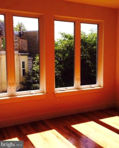 715 19 St, Philadelphia PA 19130-2030 exterior