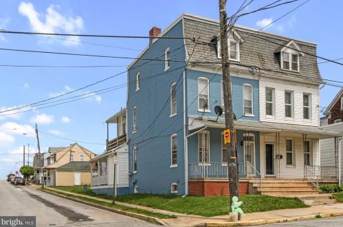 927 Duke St, York, PA 17403-3705
