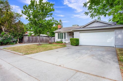 10931 Cristobal Way, Rancho Cordova, CA 95670-4122