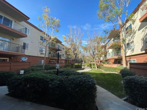 400 Acacia Ave, Fullerton CA  92831-4011 exterior
