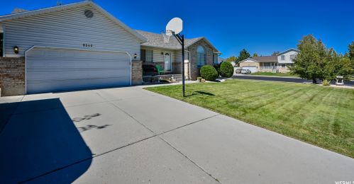 9242 Targhee Dr, Taylorsville, UT 84088-6357