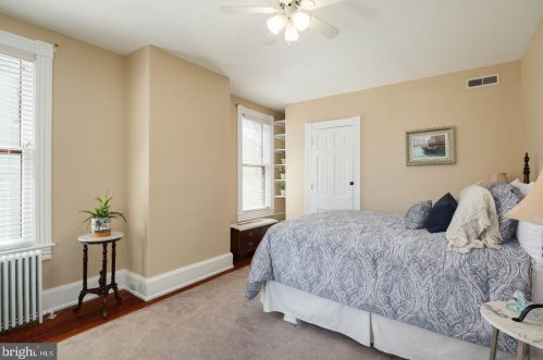 316 Washington Ave, Tavistock NJ 08033-3327 exterior