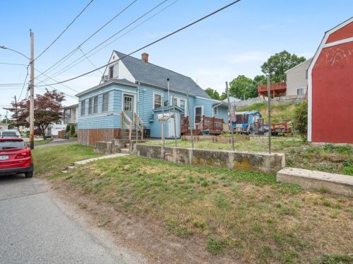 12 Milano St, Providence, RI 02904-1409