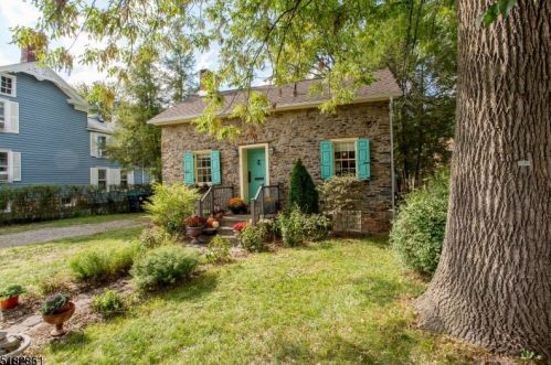 38 Main St, Flemington, NJ 08822-1411