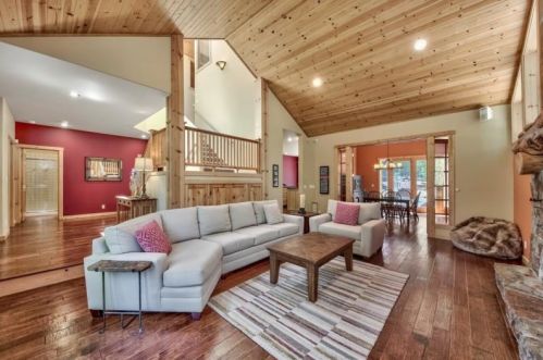 15245 Kent Dr, Truckee, CA 96161-1277