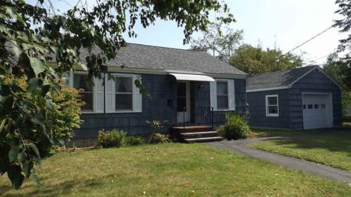 29 Fowler St, Concord, NH 03303-1808