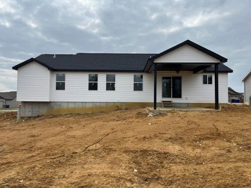 412 Meadow Spring Dr, Old Alexandria, MO 63379-7219