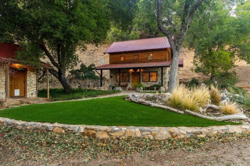 7220 Gage Irving Rd, Lake Nacimiento, CA 93446-8717