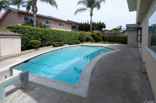 4405 Avenida Carmel, Cypress, CA 90630-3479