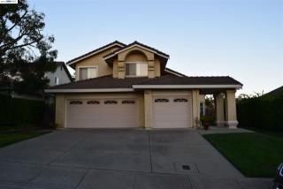 5441 Victoria Ln, Richmond, CA 94803-3832
