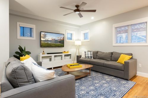 651 Dexter St, Denver CO  80220-5037 exterior