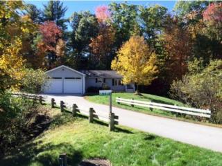 12 Timber Trail Rd, Sandown, NH 03873-2072