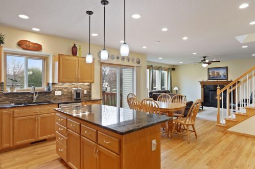 2915 Eagle Valley Dr, Saint Paul MN  55129-4266 exterior