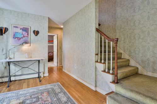 16 Greenbriar Ln, Amherst, NH 03031-1619