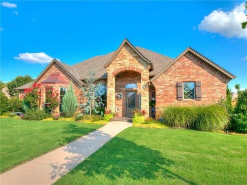 900 196th Pl, Edmond, OK 73012-3588