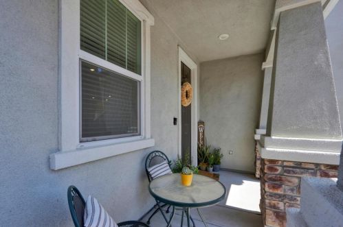 9979 Asilomar Ln, Elk Grove CA  95757-2549 exterior