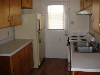 4420 Caroline Dr, Savannah GA  31404-5122 exterior