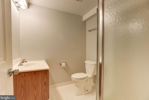 1211 Julie Ct, Arnold MD 21012-2825 exterior