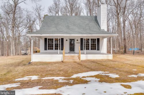 165 Gingerbread Ln, Harpers Ferry, WV 25425-6087