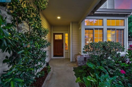 198 Glenview Dr, Pacheco, CA 94553-5875