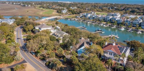 55 Waterway Island Dr, Isle Of Palms SC  29451-2728 exterior