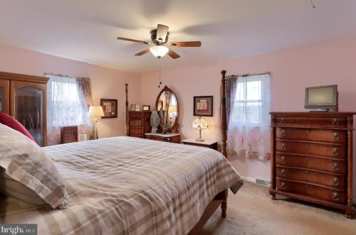 15 Rosewood Dr, Lancaster PA  17603-9329 exterior