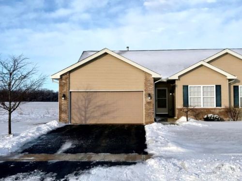 413 Anjali Ct, Sycamore, IL 60178-9005
