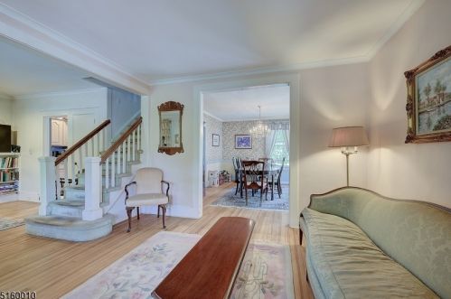 77 Hillcrest Rd, Maplewood NJ  07040-1605 exterior